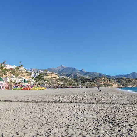 Beautiful In With Kitchen Nerja